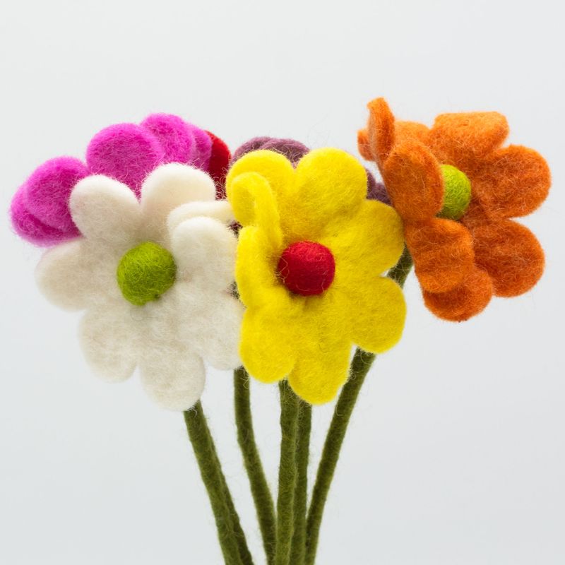 Fleurs en Feutre - Marguerite (couleurs assorties)