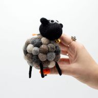 Petit Mouton en Feutre - Gris Multicolore