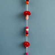 Suspensions murales en feutre - Champignons à chapeau rouge