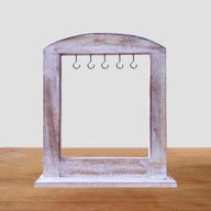 Petit Présentoir Suspendu - Finition Blanchie (30x25cm)