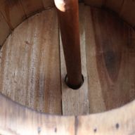 Tabouret Tonneau de Bière & Support de Parasol