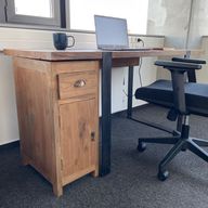 Bureau en bois recyclé et fer (tiroirs non inclus)