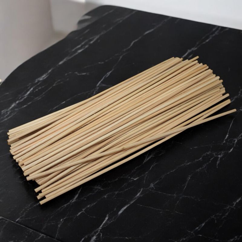 Pack de Tiges de Rotin Pour Diffuseur de 2mm d'Indonesie - (env 100 tiges)