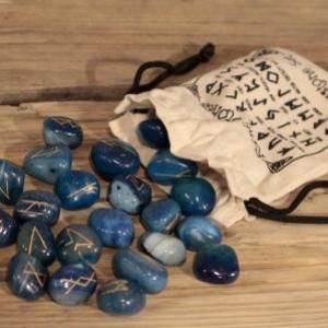 Pierres runiques et runes en gros