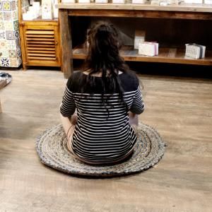 Tapis ronds en jute artisanaux