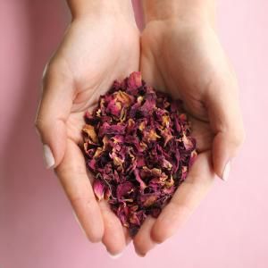 Fleurs, plantes et graines séchées au kilos