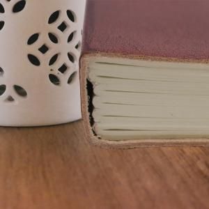 Carnets en cuir végétal artisanaux