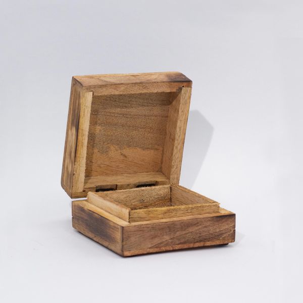 Petite Boîte Carrée Émaillée 10x10x4,2cm - HOP HARE - Loup et Lune
