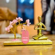 Jardin de Yoga en Pierres Précieuses - Pose Namaste - Arbre Inclinée en Quartz Rose - 100 pierres