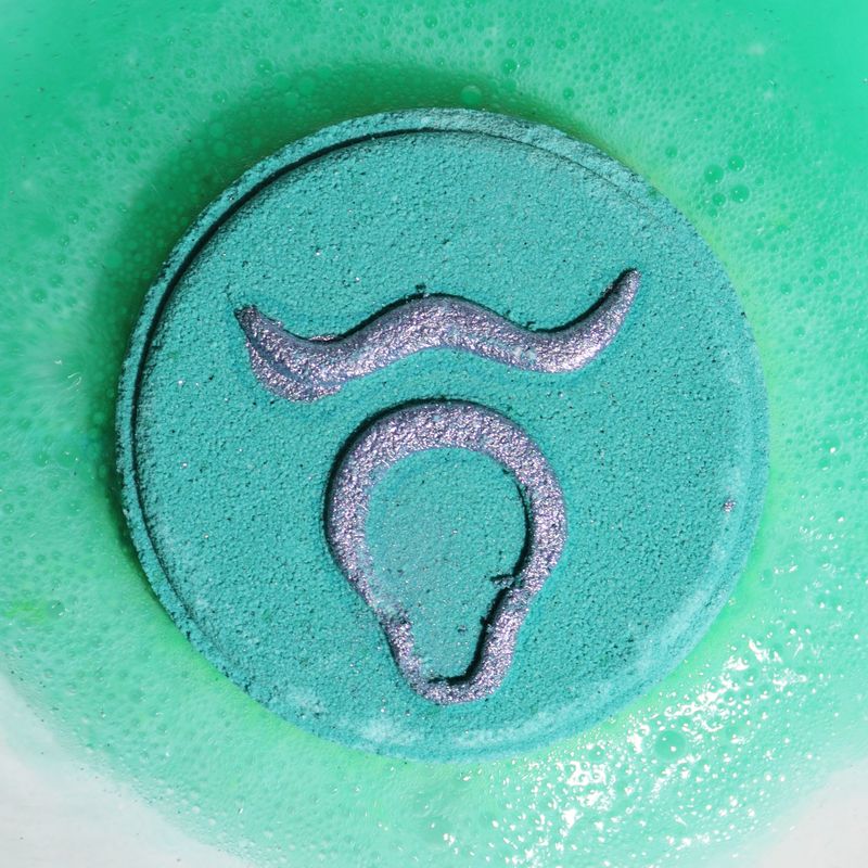 Ensemble de Boules de Bain du Zodiaque avec Horoscope - Taureau
