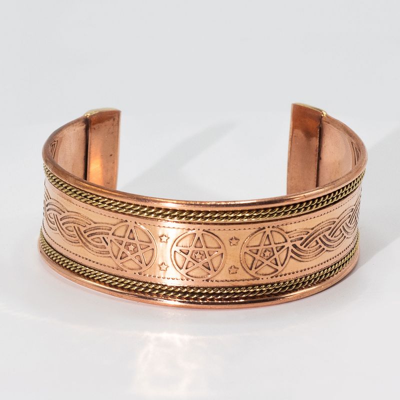 Bracelets larges cuivre avec décor laiton (assortiment varié)