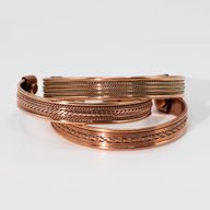 Bracelets larges cuivre avec aimants (assortiment varié)
