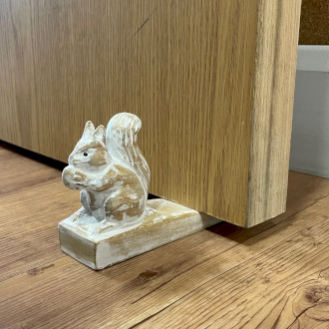 Cale-Porte Sculpté à la Main