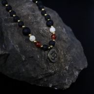 Collier Essence du Volcan – Éveil Spirituel