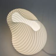 Lampe Ondulée Nouvelle Vague - USB - 3 Réglages - Coquillage Torsadé