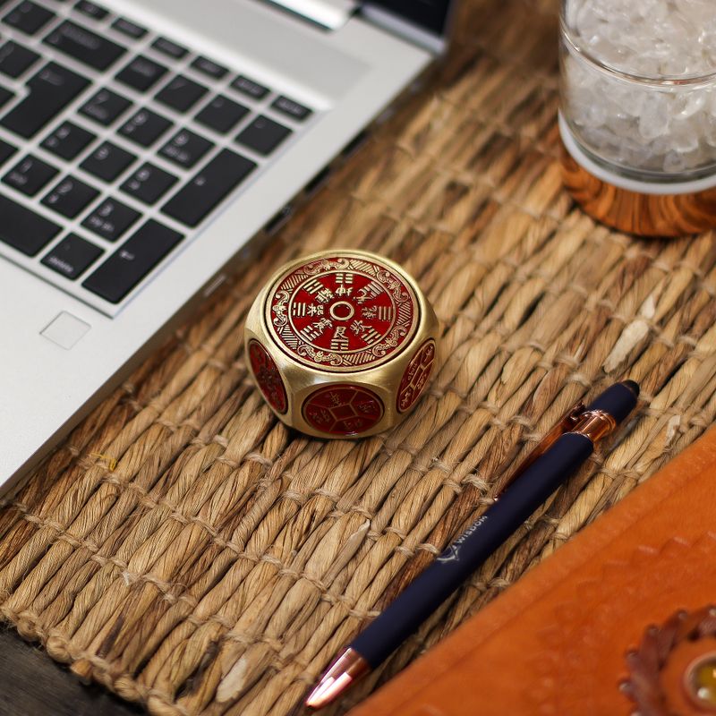 Feng Shui Fortune - Calendrier Rouge et Dés à Pièces - Sélecteur de Date Propice