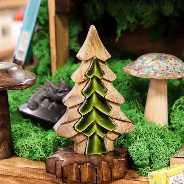 Sapin sculpté dans un autre , décoration en bois – 15x10 cm