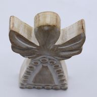 Ange en bois de manguier – Finition blanchie – 13 cm