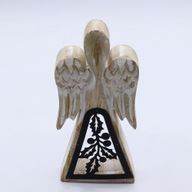 Ange bois de manguier – Finition blanchie & décor en fer ajouré – 18 cm