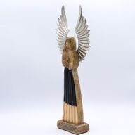 Grand Ange Gardien en bois de manguier – Ailes en métal & détails émaillés – 40 cm