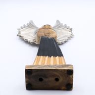 Grand Ange Gardien en bois de manguier – Ailes en métal & détails émaillés – 40 cm
