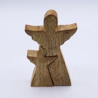 Ange en bois de manguier avec ange imbriqué – Émail blanc – 15 cm