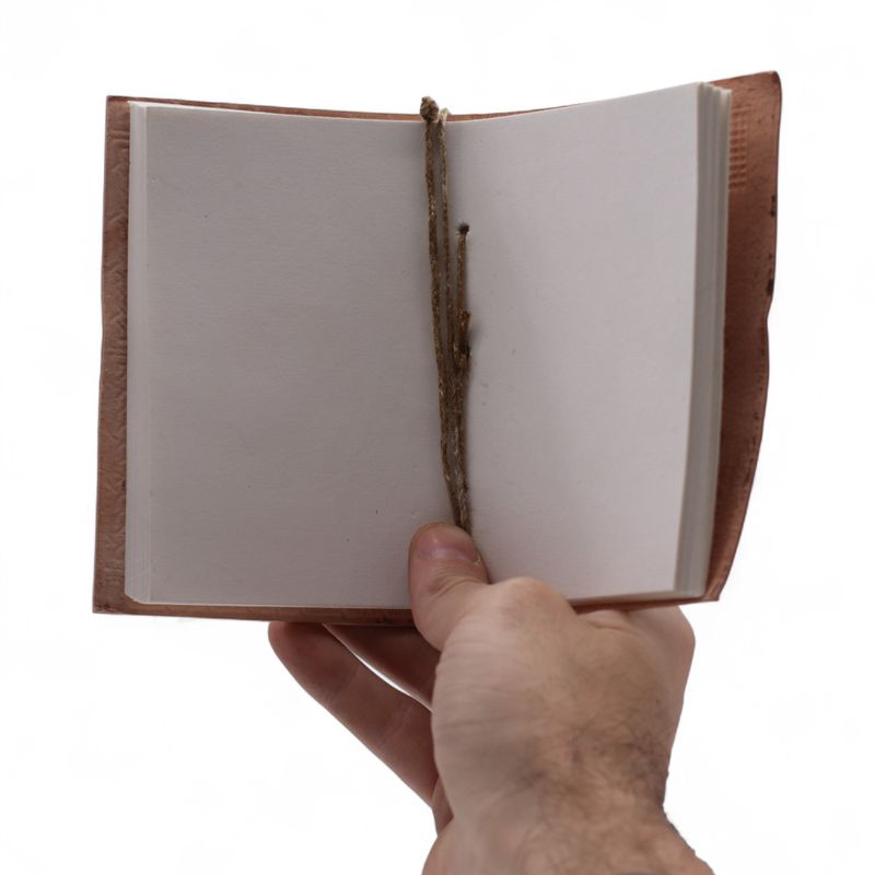Carnets ésotériques cuir assortis moyens (12,5x9 cm) – Présentoir