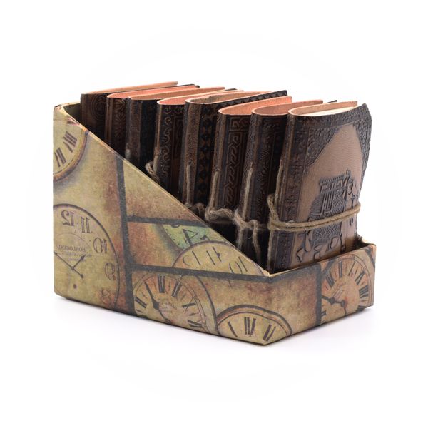 Petits carnets ésotériques cuir assortis (10x7,5 cm) – Présentoir