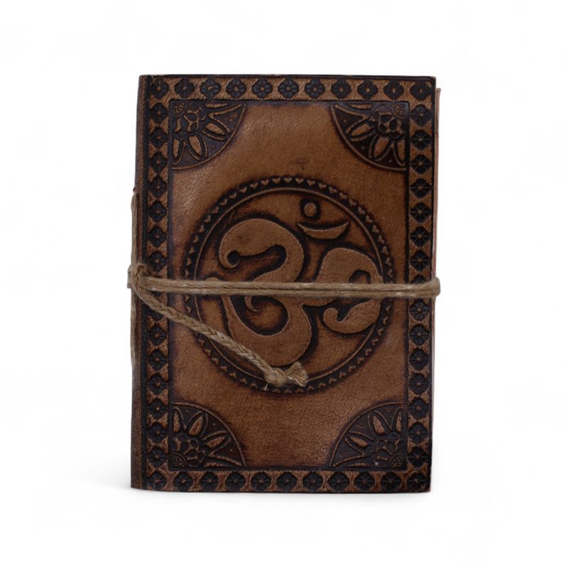 Petits carnets ésotériques cuir assortis (10x7,5 cm) – Présentoir
