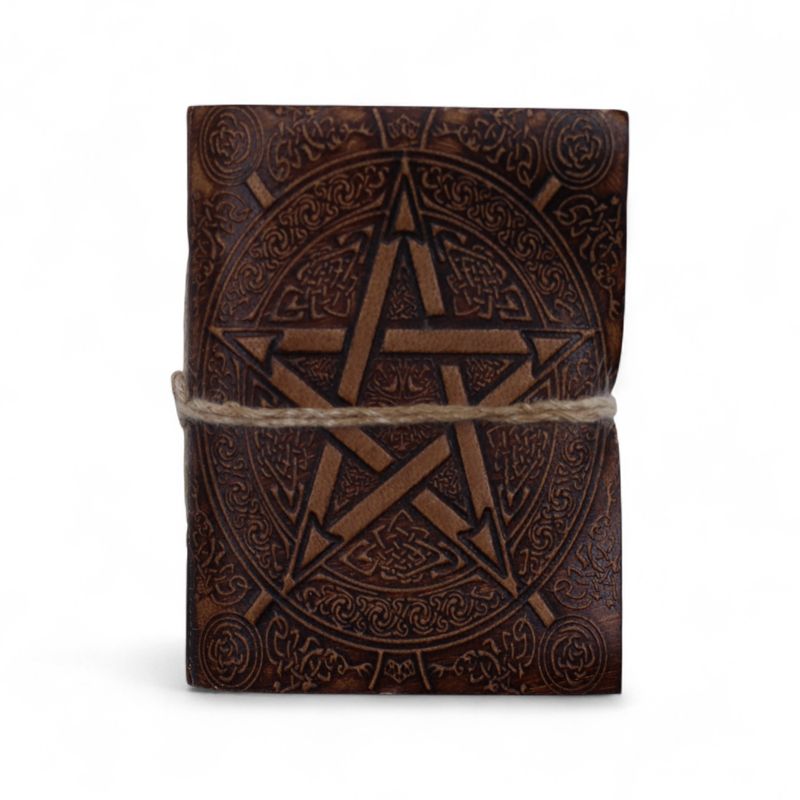 Petits carnets ésotériques cuir assortis (10x7,5 cm) – Présentoir