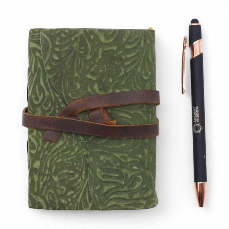 Carnet cuir épais bords frangés (12,5x9 cm) – Motif labyrinthe vert