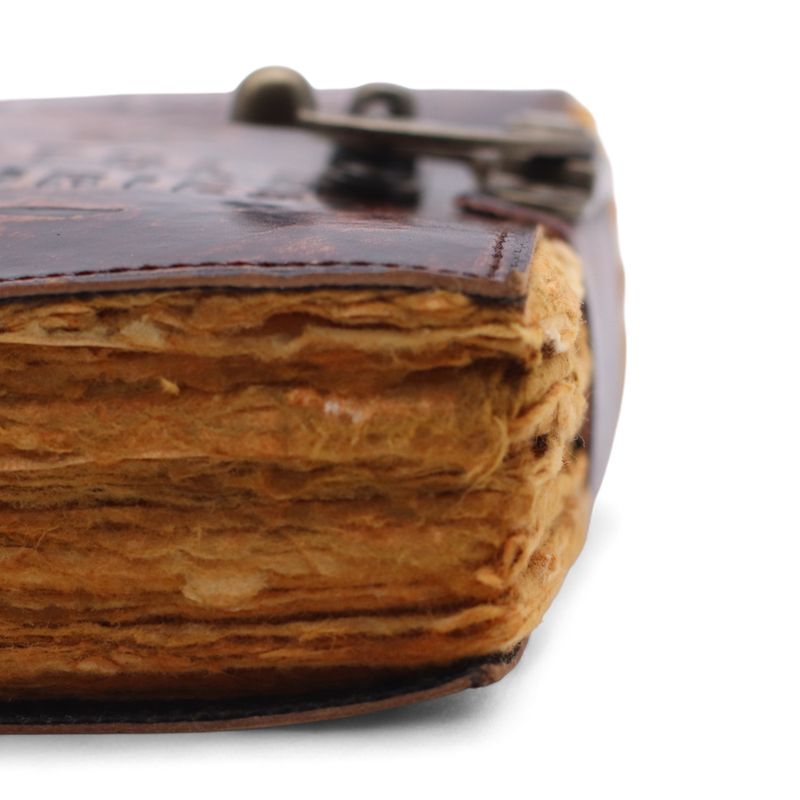 Carnet cuir épais bords frangés (15x10 cm) – Livre des histoires oubliées