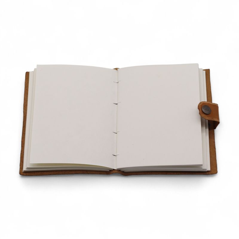 Carnet cuir embossé (18x13 cm) – Floral – 200 pages