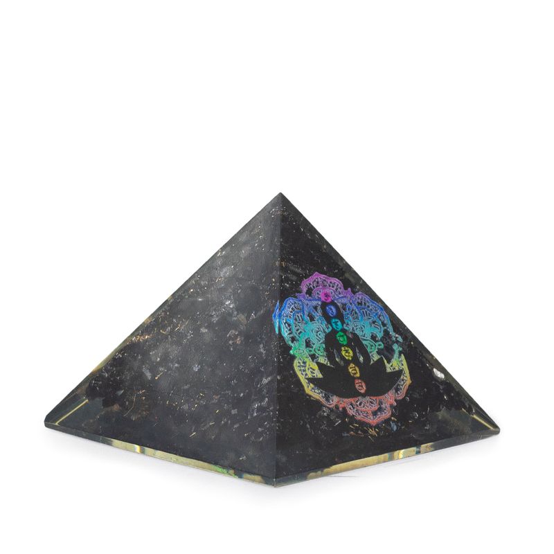 Petite pyramide orgonite 5,5x4,5 cm – Chakra Bouddha – Tourmaline noire