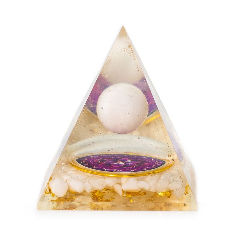 Pyramide orgonite moyenne 7x6 cm – Sphère de quartz – Quartz