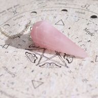Tube Encens sortilège Ancient Witch – Amour – Pendule Quartz Rose