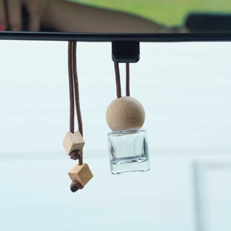 Diffuseur voiture à suspendre 8 ml (3 modèles x 4) - Transparent