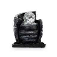 Fontaine d’eau – 15 × 13 × 20 cm – Pot à eau et boule de cristal