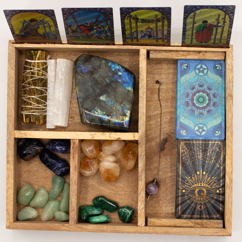 Boîte de tarot à quatre compartiments avec porte-cartes
