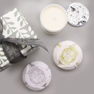 Coffret Cadeau - Lune Veloutée (Bougie) + Windermere & Agrumes (Bombe de bain)