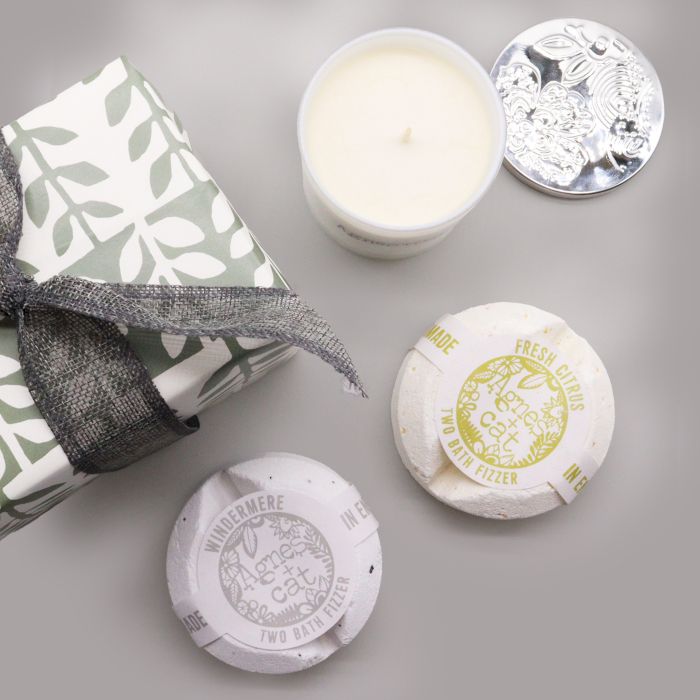 Coffret Cadeau - Lune Veloutée (Bougie) + Windermere & Agrumes (Bombe de bain)