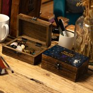 Boîte émaillée moyenne – Tu es Poussière d’Étoiles