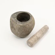 Moyen Pilon & Mortier Décoratif – Pierre de Rivière (env. 12x8 cm)