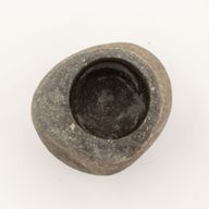 Moyen Pilon & Mortier Décoratif – Pierre de Rivière (env. 12x8 cm)
