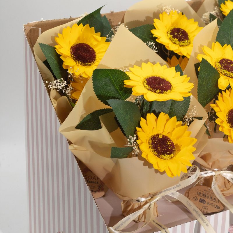 Boîte Cadeau de Fleurs de Savon – Bouquet de Deux Tournesols