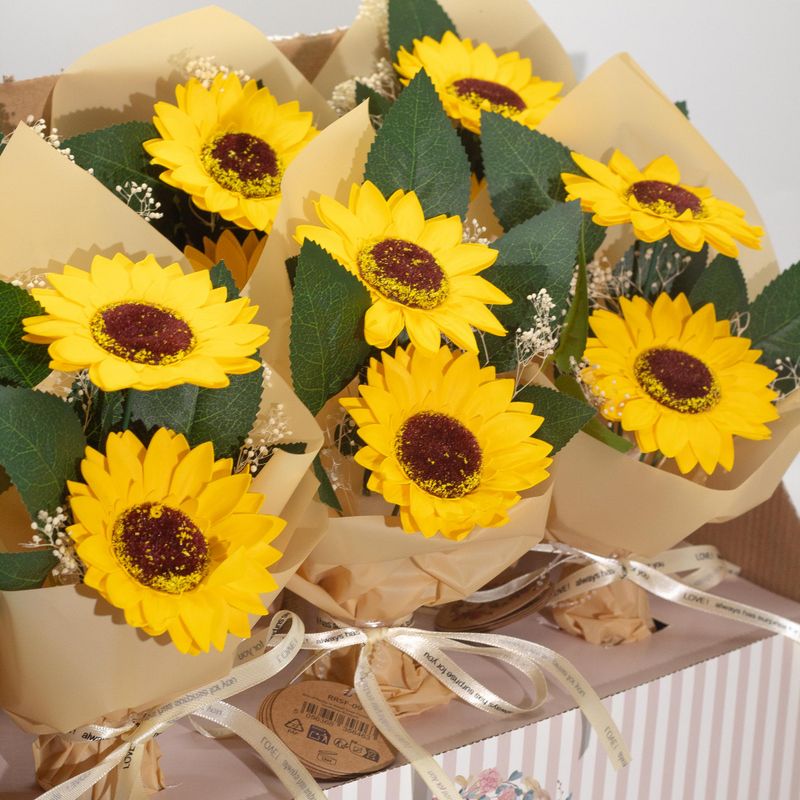 Boîte Cadeau de Fleurs de Savon – Bouquet de Deux Tournesols