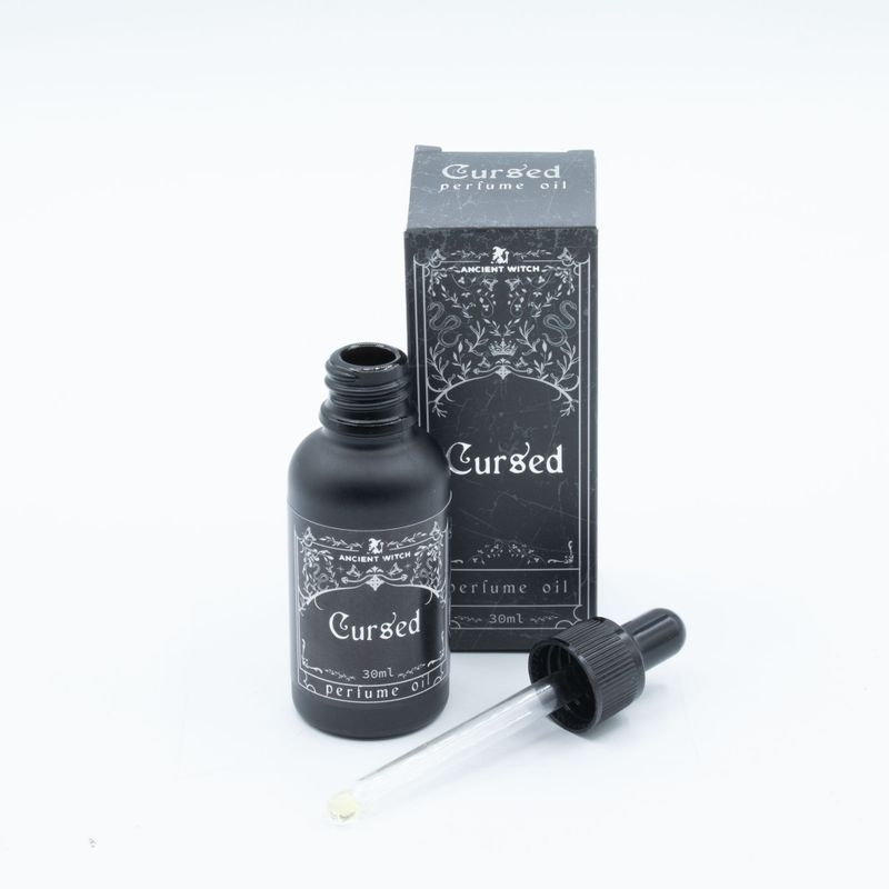 Huile de parfum Sorcière Ancestrale - Ensorcelée