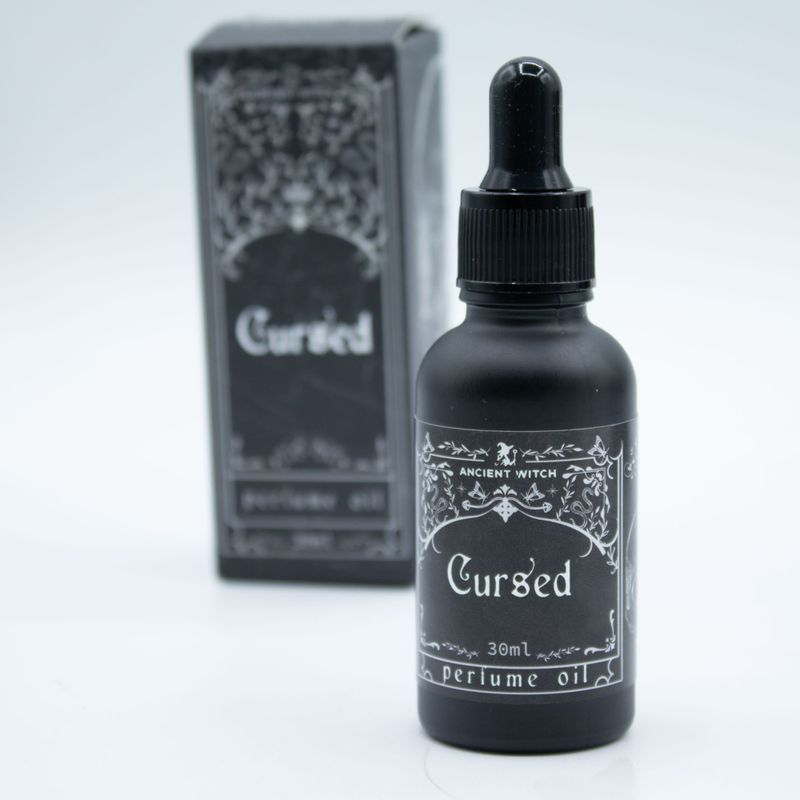 Huile de parfum Sorcière Ancestrale - Ensorcelée