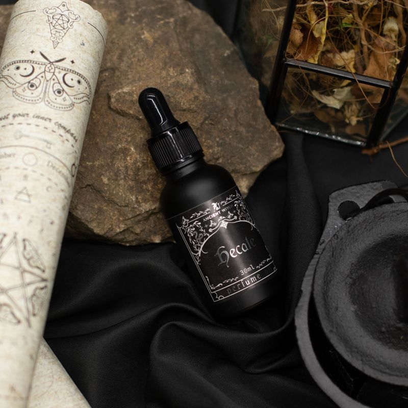 Huile de Parfum de Sorcière Ancestrale- Hécate
