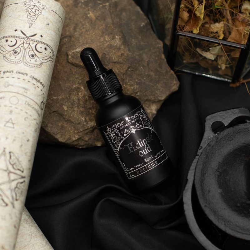 Huile de Parfum Sorcière Ancestrale- Oud Éclipse